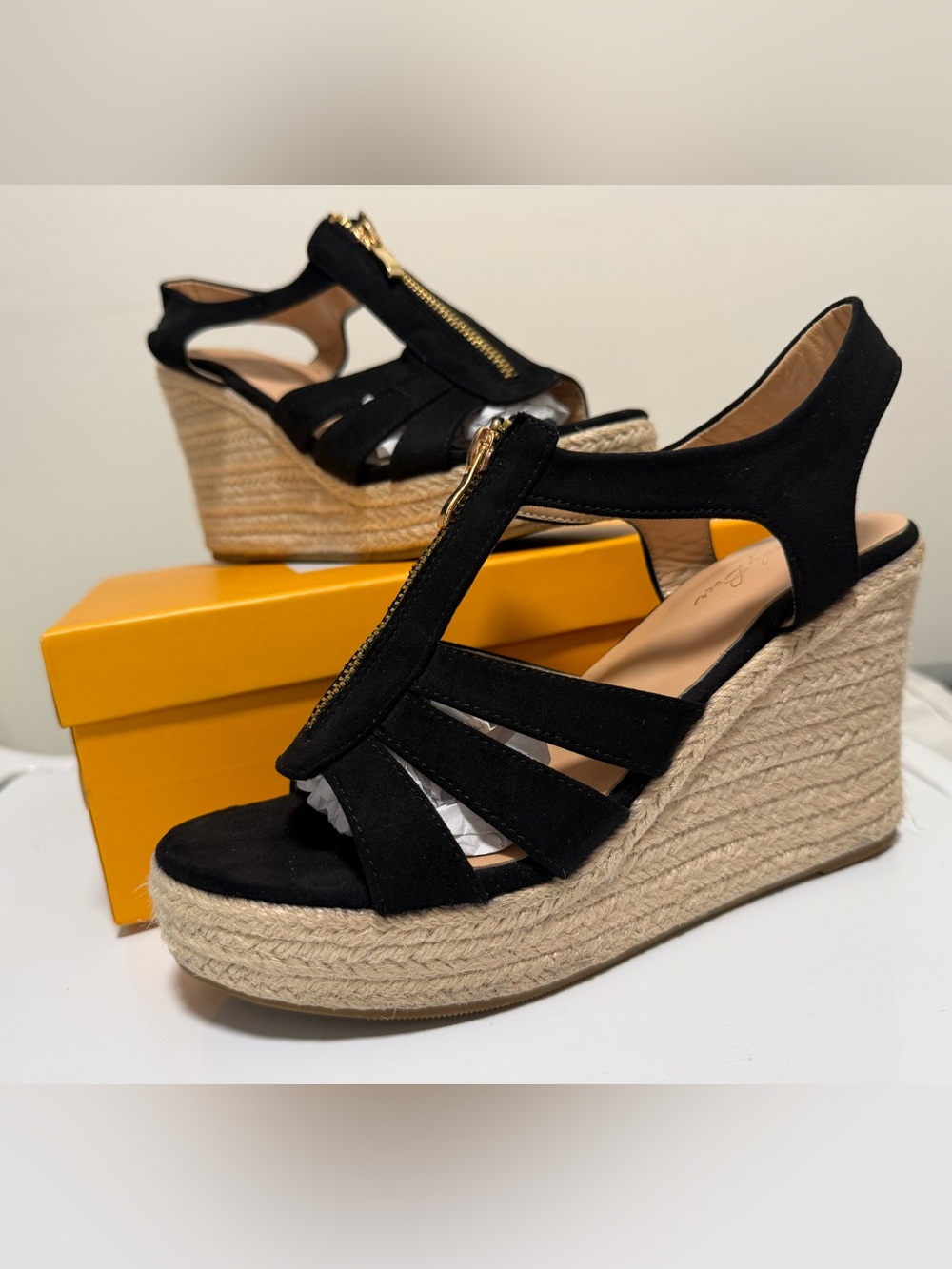 Zody Boer Black Zip Jute Trimmed Wedge Sandal  Size 9